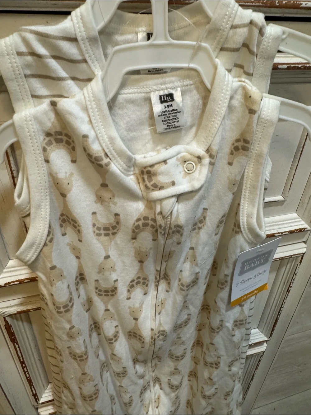 Hudson Baby Beige & White Giraffe Sleep Sack